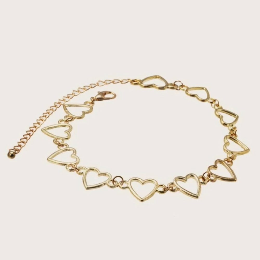 3/$30 💛 All around Heart Choker - Picture 4 of 12